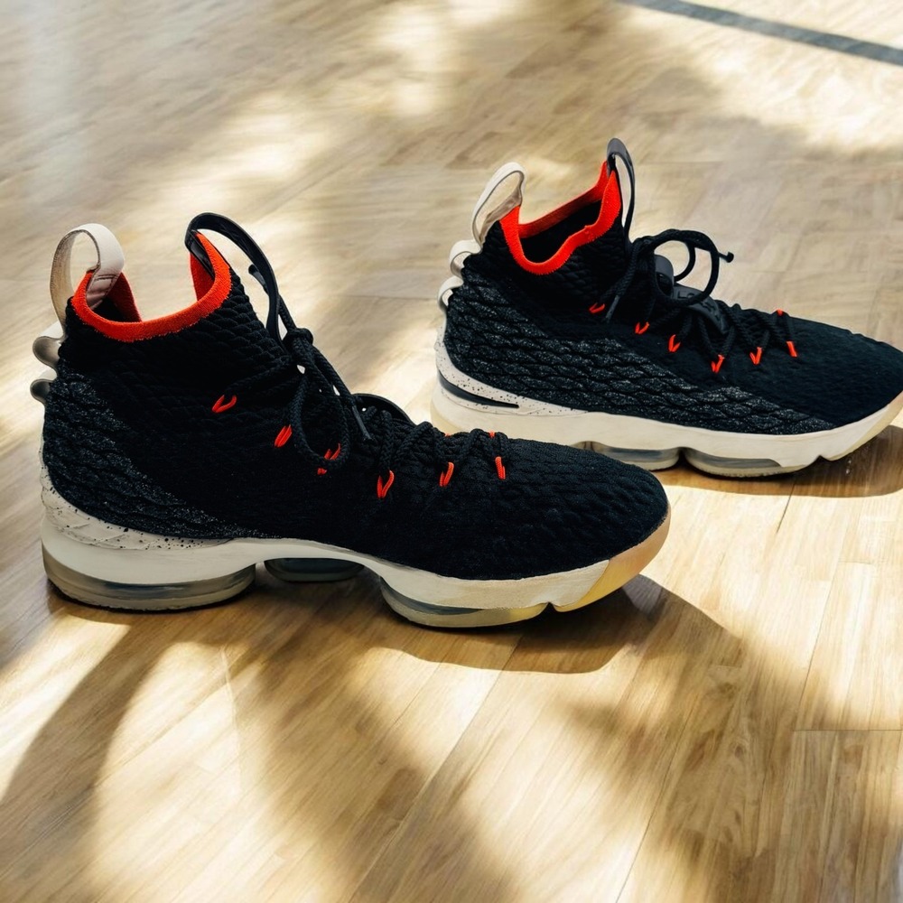 Nike LeBron 15 Bright Crimson AQ2363-002 Men's Size 13 Black Used Without Box FS